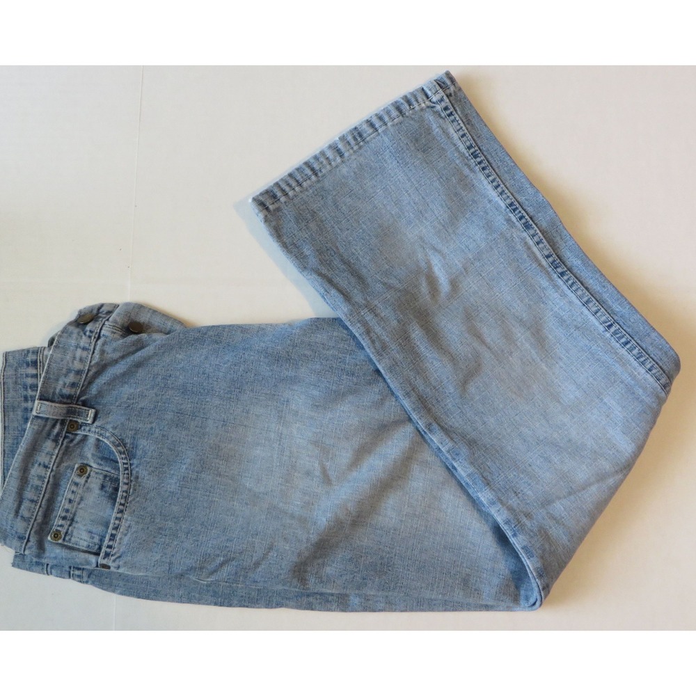 Womans Bass Denim Blue Jeans Boot Cut 34x32 Light Wash Button Fly 35x29